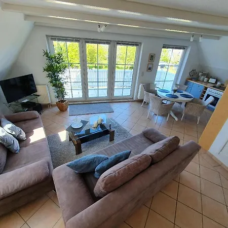 Apartamento Ruhige, Moderne Maisonette Ruegensonne Mit Grossem Balkon - Umgeben Vom Wasser